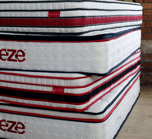 eze_hybrid_mattresses_stacked_up_