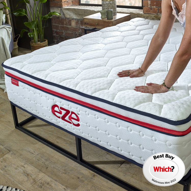 eze_max_hybrid_mattress_lifestyle_women_touching_mattress